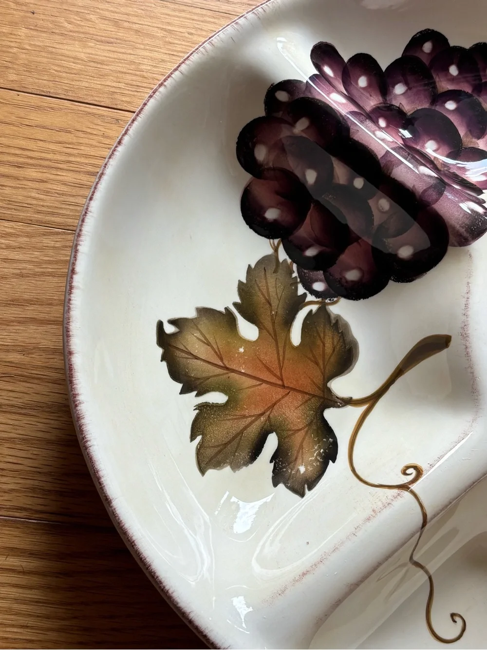 Villa Tabletops Hand Painted Grapes Divided 5-Part Tuscan Serving Tray Platter